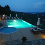 Ξενοδοχείο με διαμερίσματα Garden Σκιάθος Πόλη