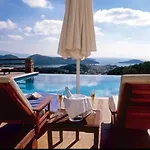 Garden Ξενοδοχείο με διαμερίσματα Σκιάθος Πόλη