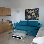 Garden 4*