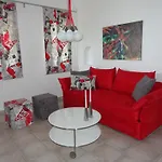 Ξενοδοχείο με διαμερίσματα Garden 4*