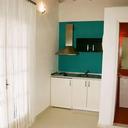 Ξενοδοχείο με διαμερίσματα Garden Σκιάθος Πόλη