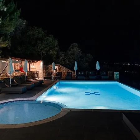 Skiathos Garden Aparthotel