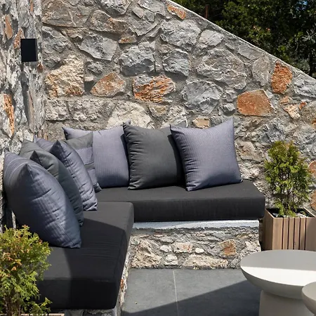 Skiathos Garden Aparthotel 4*