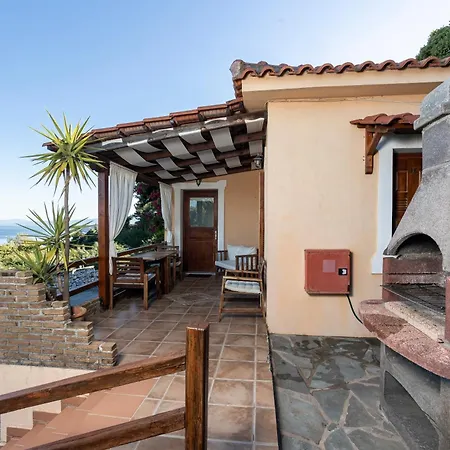 Apart-hotel Garden 4*